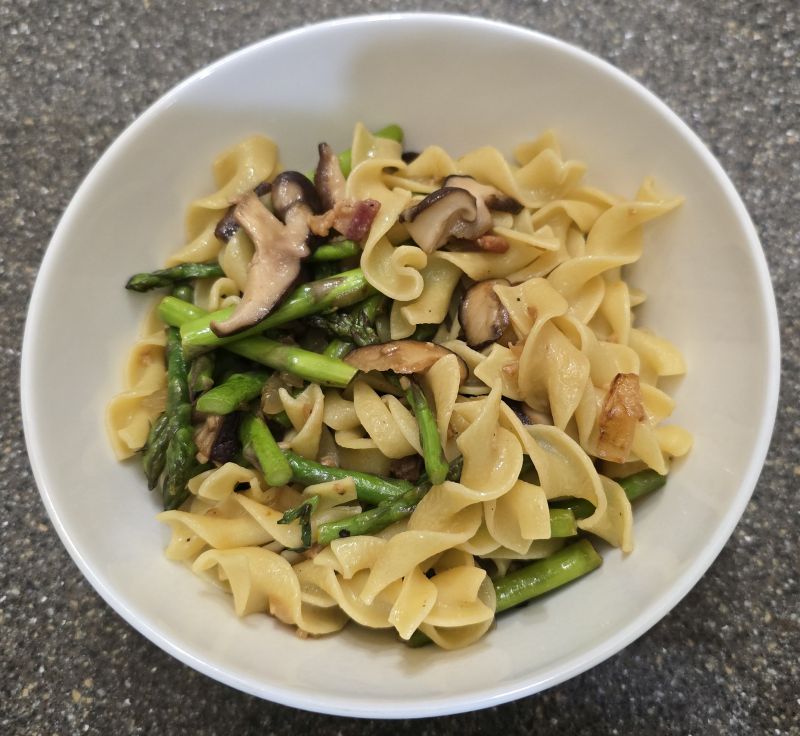 Pasta with Leftover Ham, Leeks, and
Spinach